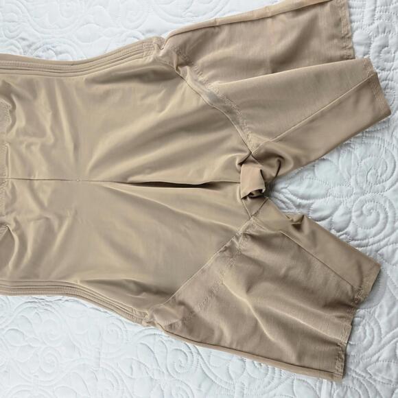 Honeylove Nude shapewear seamless shorts - Picture 5 of 6